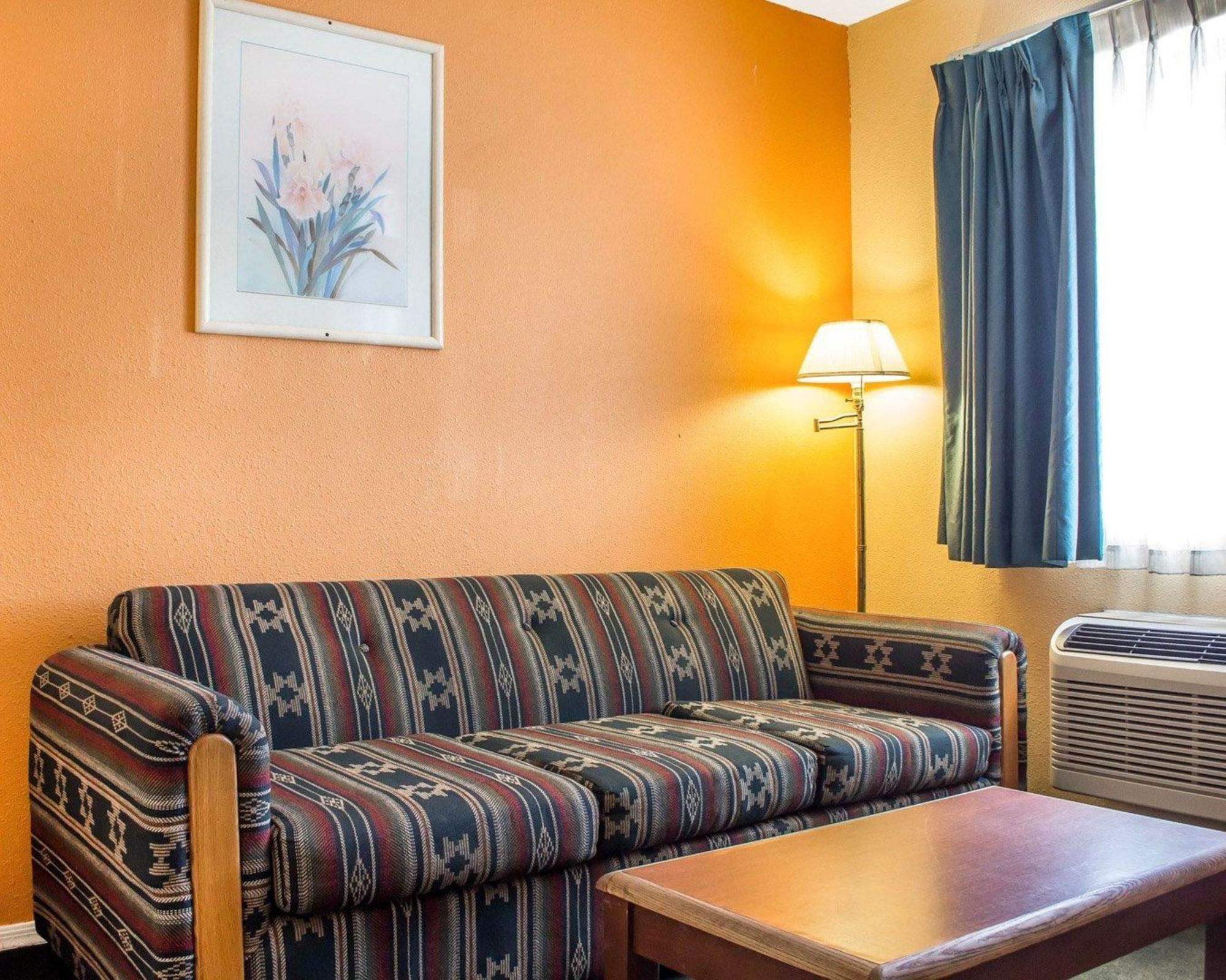 Travelodge By Wyndham Kingman Ngoại thất bức ảnh